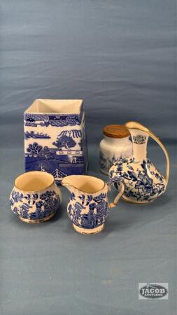 BLUE AND WHITE GLASS LOT