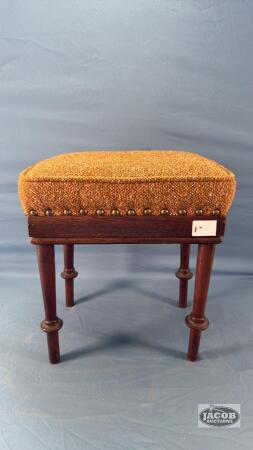 UPHOLSTERED WOODEN FOOT STOOL