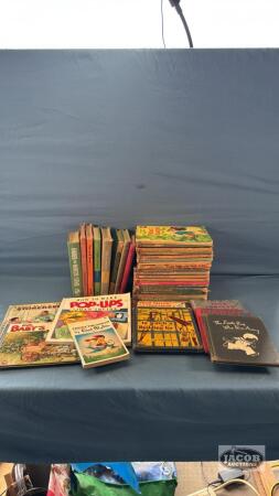 APPROX 35 CHILDRENS BOOKS