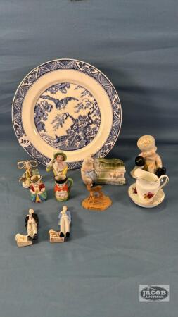 ASSORTED SMALL FIGURINE LOT