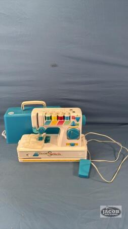 COLOR STITCH CHILDRENS SEWING MACHINE