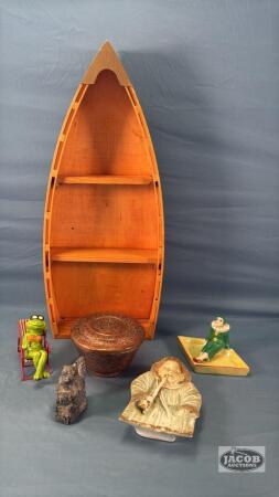 21IN WOODEN BOAT WITH CONTENTS