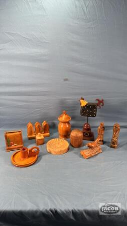 ASSORTED WOODEN TRINKET LOT