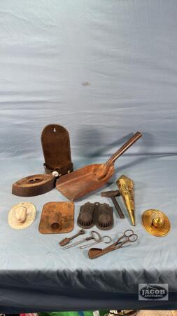 VINTAGE COLLECTIBLE LOT