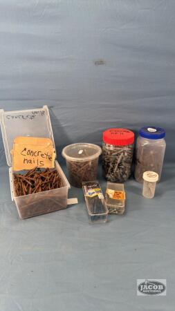QUANTITY OF CONCRETE NAILS IN VARIOUS SIZES