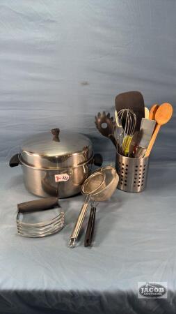 KITCHEN WARE LOT