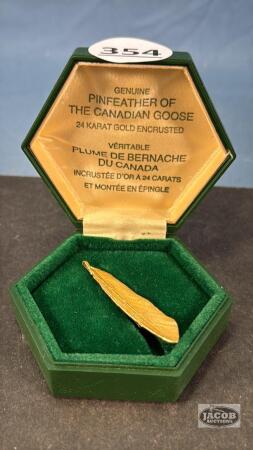 CDN. GOOSE PIN FEATHER 24KARAT GOLD ENCRUSTED