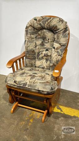 GLIDER ROCKER
