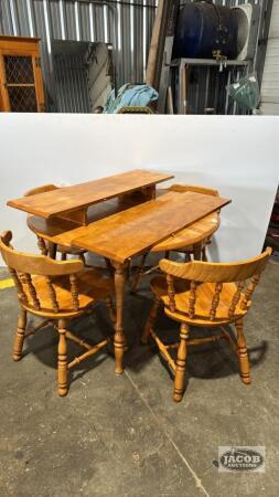 KROHLER TABLE WITH (4) CHAIRS AND (2) 12IN LEAVES