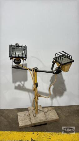 PAIR OF HALOGEN LITES ON STAND