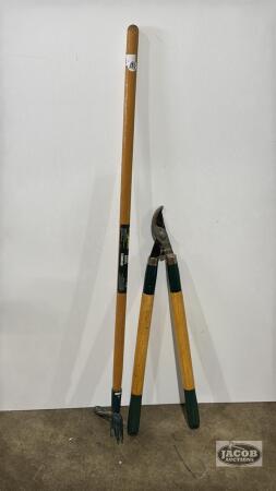 YARD WORKS SPUDER AND A 29IN PRUNER