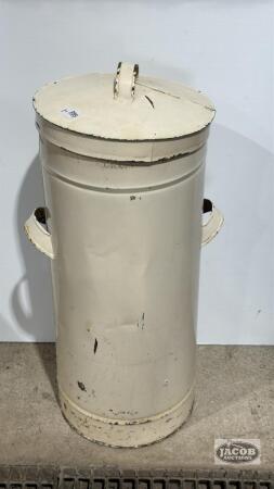 TIN STOARGE CONTAINER