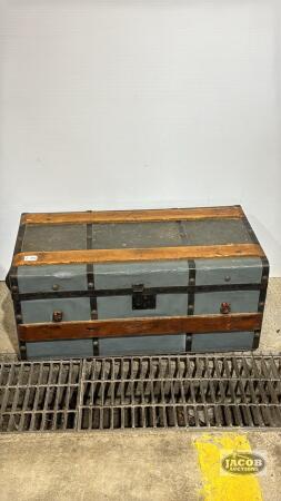 MEDAL CLAD STEAMER TRUNK