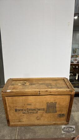 WOODEN BOX FROM MONTREAL COTTONS