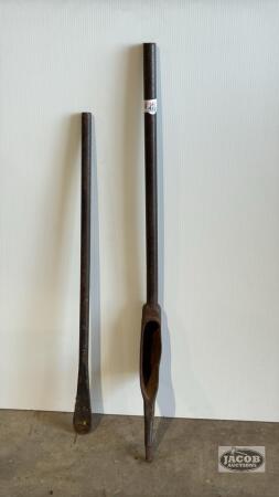 TIRE SPOON AND SPECIAL HENDERSON TOOL