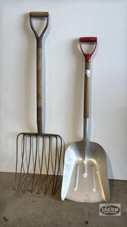 8 PRONG INSULAGE FORK AND AN ALUMINUM FEED SHOVEL