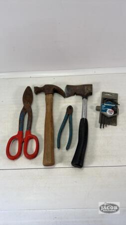 HAND TOOL LOT