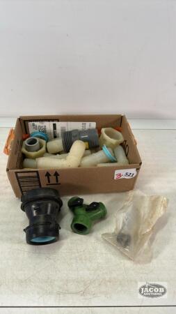 SELECTION OF PLASTIC PLUMBING FITTINGS