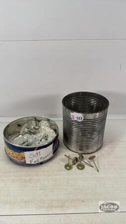 QUANTITY OF INSULATION FASTENERS
