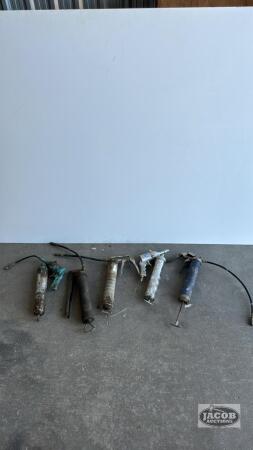 ASSORTMENT OF GREASE GUNS