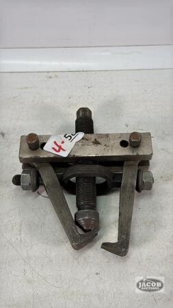 SNAPON 2 JAW PULLER