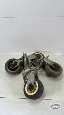 (4) 5IN CASTER WHEELS