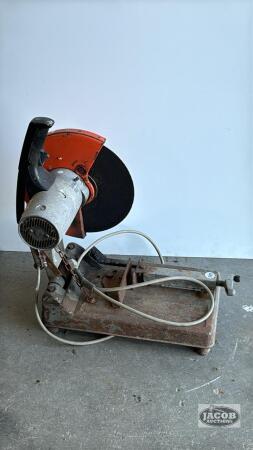 MAKITA 305MM CUT OFF SAW