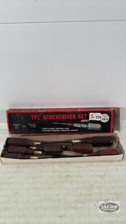7 PIECE SCREWDRIVER SET