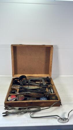 QUANTITY OF VALVE TOOLS AND RING COMPRESSORS