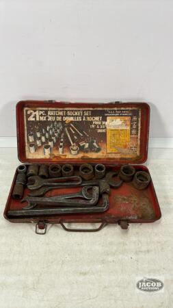 VINTAGE SET OF ALLAN KEY SOCKETS