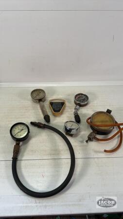 ASSORTED AUTOMOTIVE GAGES LOT