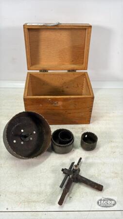SELECTION OF HOLE SAWS