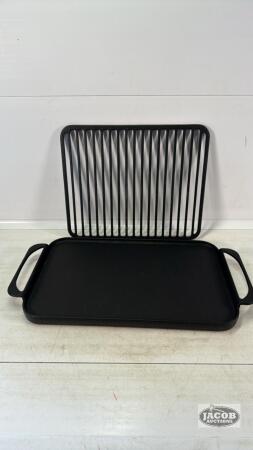(2) BBQ ACCESSORIES