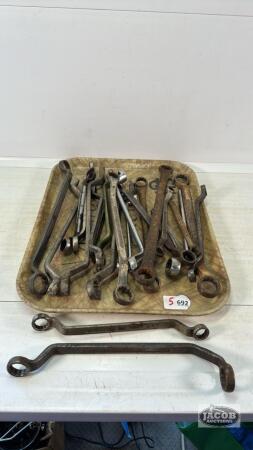LARGE SELECTION OF OLDER BOX END WRENCHES