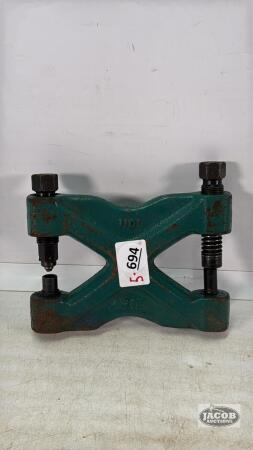 RIVET TOOL
