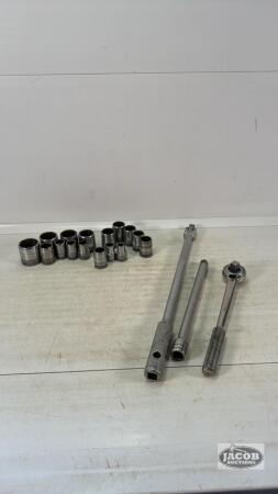 SK 1/2IN DRIVE 19 PIECE SOCKET SET