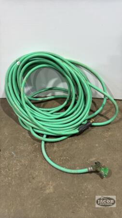APPROX 100FT GARDEN HOSE