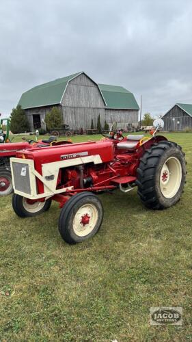 MCCORMICK INTERNATIONAL 434 DIESEL TRACTOR