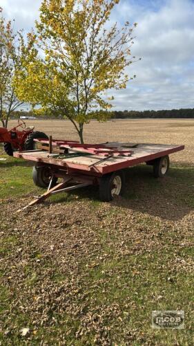 8&lsquo; X 14&lsquo; FLAT RACK HAY WAGON