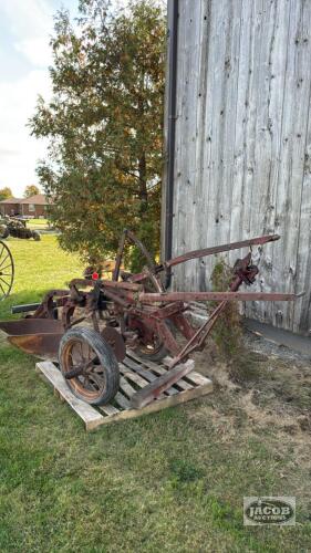 2-FURROW TRAIL PLOW