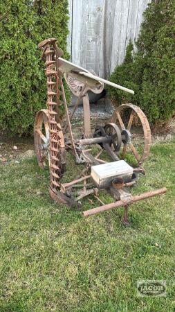 DEERING IDEAL 4FT SICKLE MOWER