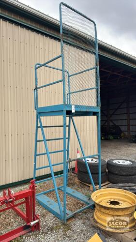 ELEVATED WORK PLATFORM FOR PALLET FORKS