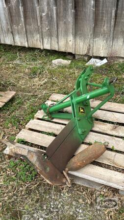 JOHN DEERE 3PTH SINGLE SHANK SUBSOILER