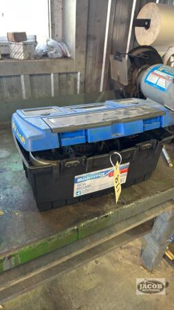 LOT OF (2) BOSCH ANGLE GRINDERS