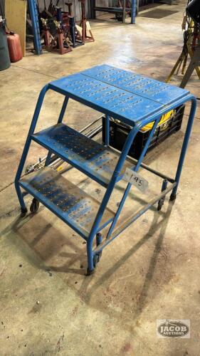 3-STEP ROLLING WORK PLATFORM