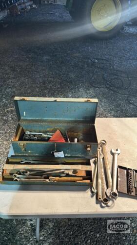 TOOLBOX AND CONTENTS