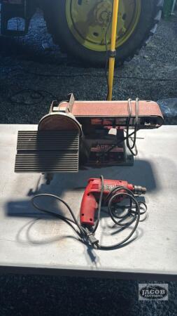 DELTA COMBINATION SANDER AND DRILL