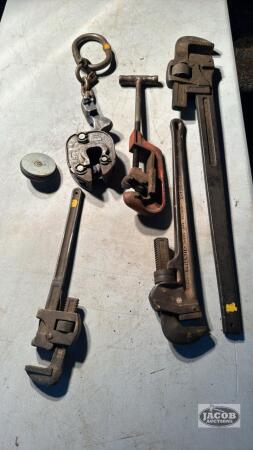 PIPE WRENCHES, PIPE CUTTER, 1T PULLER