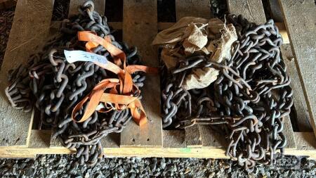 2 SETS OF TIRE CHAINS