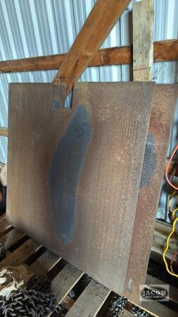 2 PARTIAL SHEETS OF 3/8 PLATE STEEL
